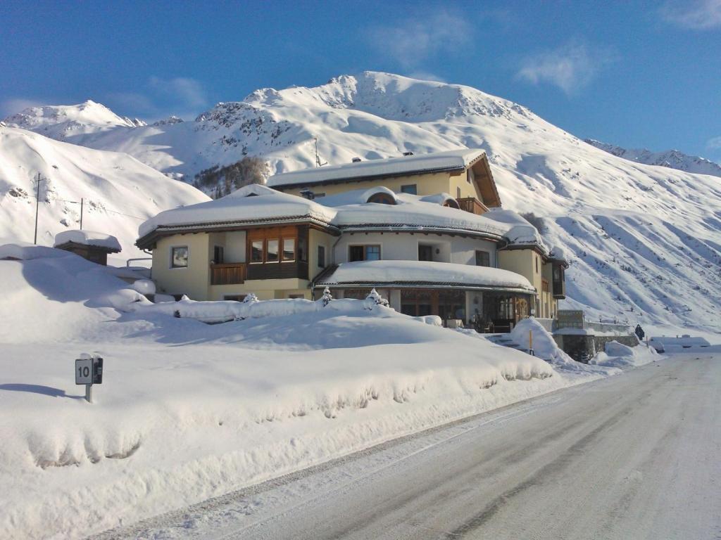 Hotel Alpenjuwel Melago Екстериор снимка