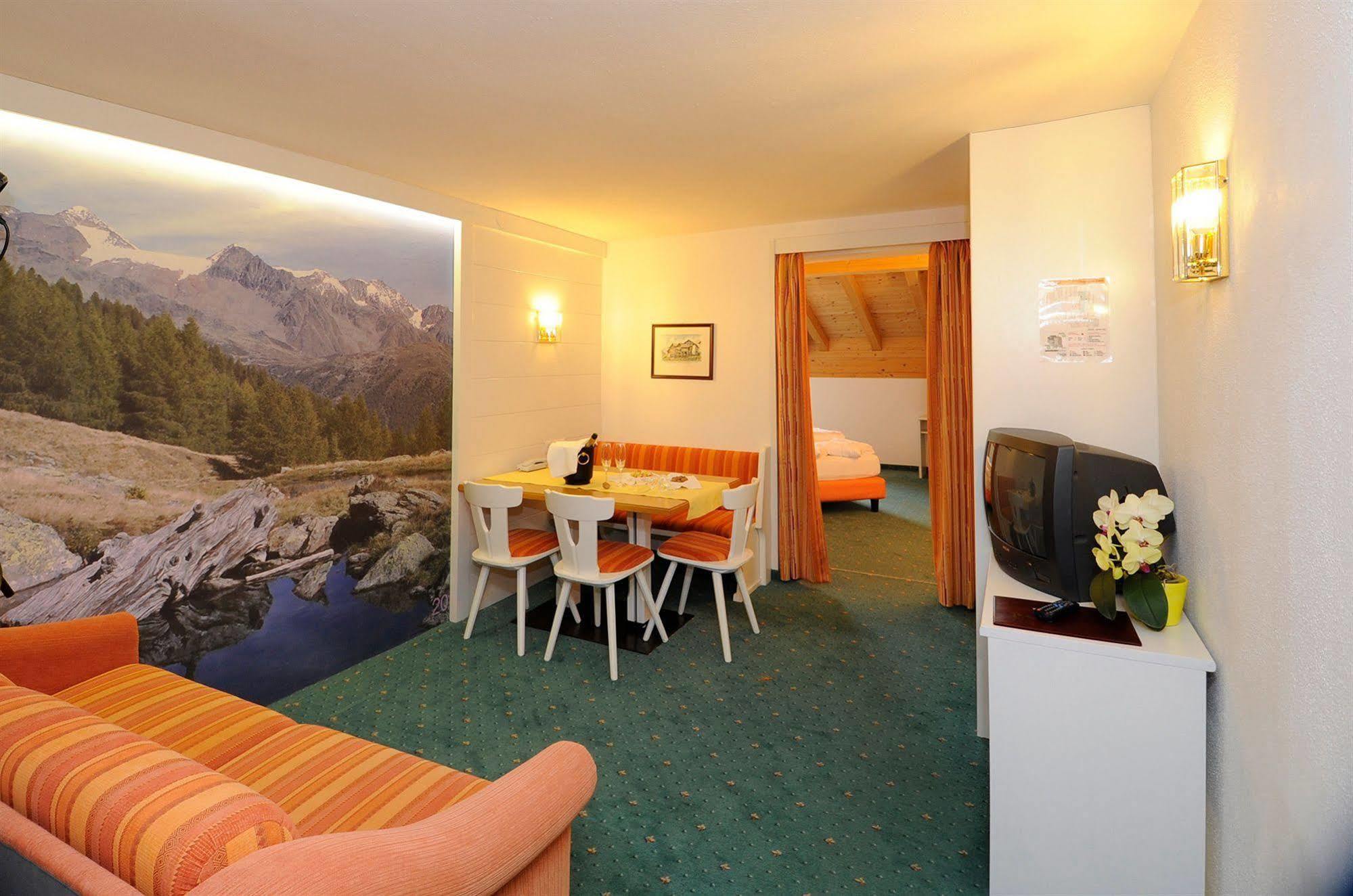Hotel Alpenjuwel Melago Екстериор снимка